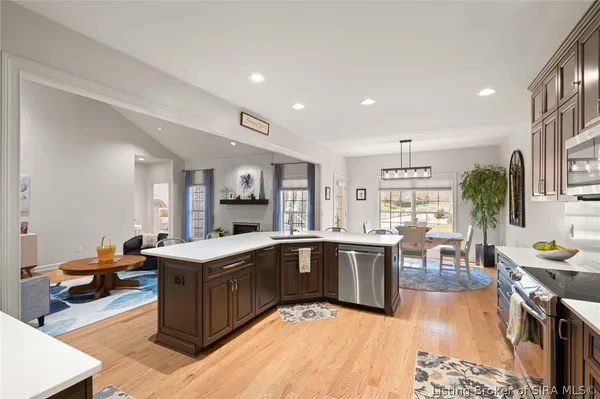 $549,000 | 512 Autumn Grove Circle, New Albany, IN 47150