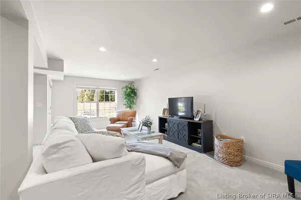 $549,000 | 512 Autumn Grove Circle, New Albany, IN 47150