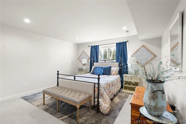 $549,000 | 512 Autumn Grove Circle, New Albany, IN 47150