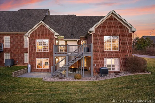 $549,000 | 512 Autumn Grove Circle, New Albany, IN 47150