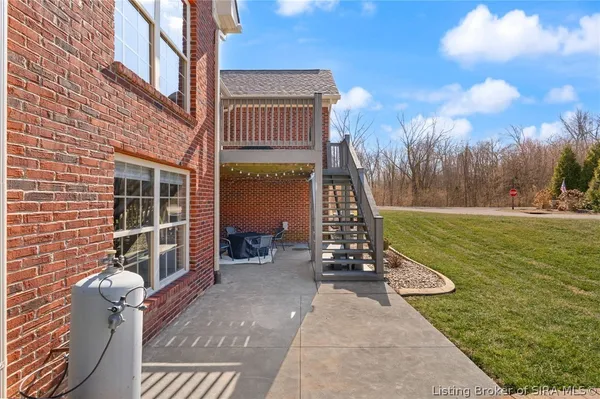 $549,000 | 512 Autumn Grove Circle, New Albany, IN 47150