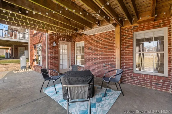 $549,000 | 512 Autumn Grove Circle, New Albany, IN 47150