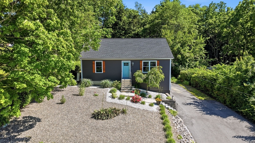 12 Cliff Street Worcester, MA 01607 - Photo 1 of 42