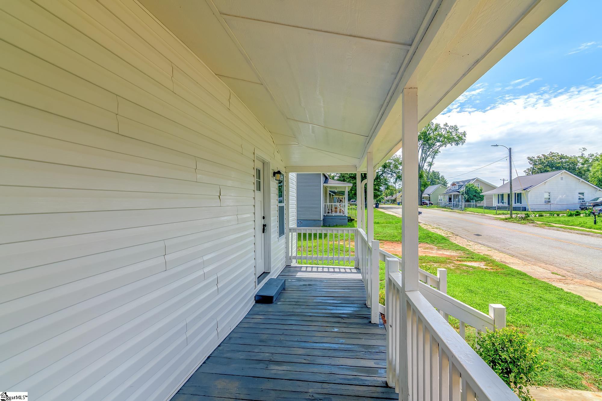 435 Buncombe Street Woodruff, SC 29388 - Photo 5 of 34 Gallery Image 5