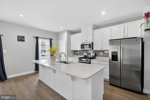 $469,900 | 718 Kalmar Lane, Middletown, DE 19709