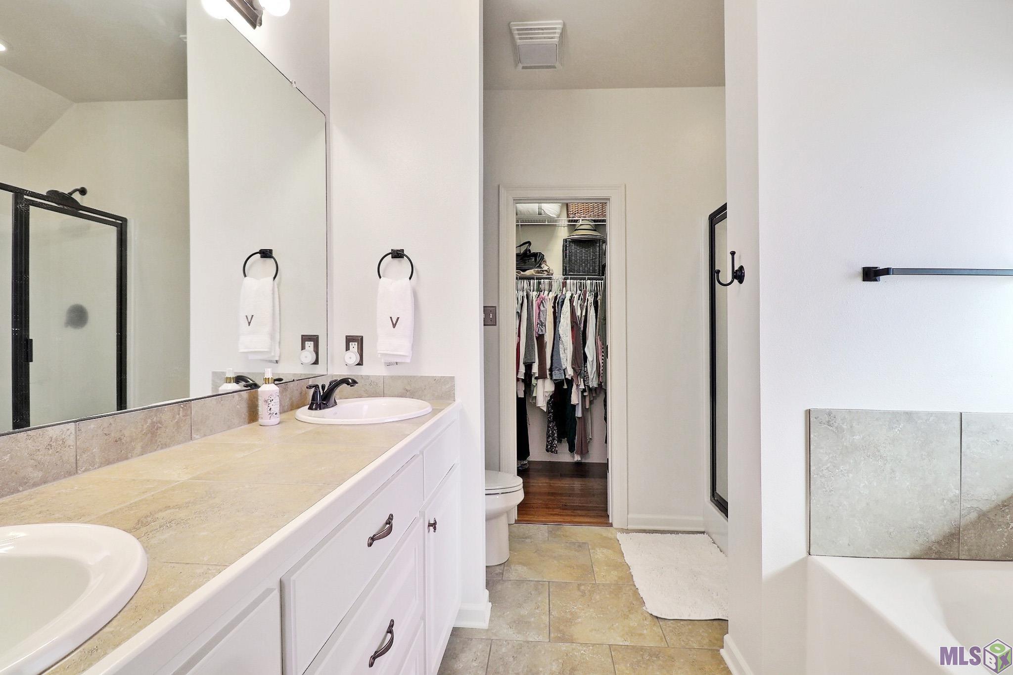 39507 Rue Royale Prairieville, LA 70769 - Photo 10 of 28 Gallery Image 10