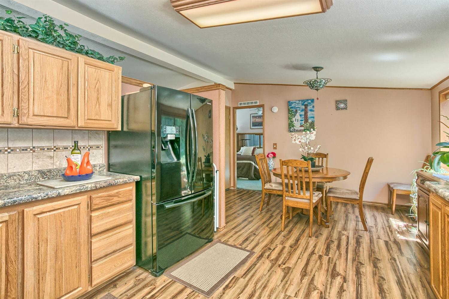 473 West Harbeck Road Grants Pass, OR 97527 - Photo 9 of 18 Additional Photo