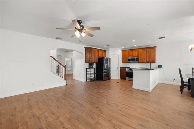 $489,900 | 5950 Beaconpark Street, Lithia, FL 33547