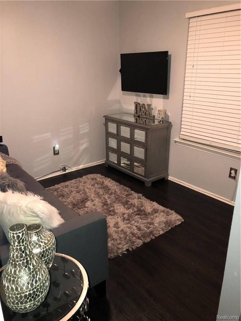 24279 Evergreen Road Southfield, MI 48075 - Photo 18 of 18 evergreen bedroom 2a.jpg