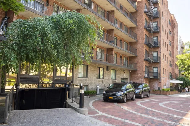 $378,000 | 143-50 Barclay Avenue, Unit 4 | Downtown Flushing