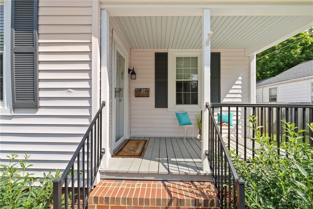 1712 Seddon Road Richmond, VA 23227 - Photo 29 of 29 Doorway to property with a porch
