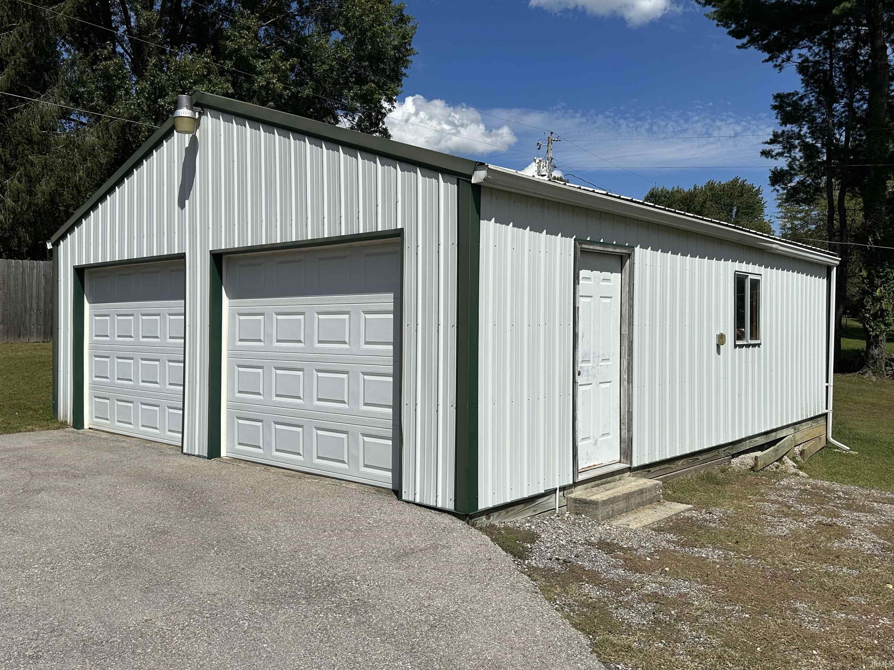 4092 Tunnelton Road Bedford, IN 47421 - Photo 11 of 36 Gallery Image 11