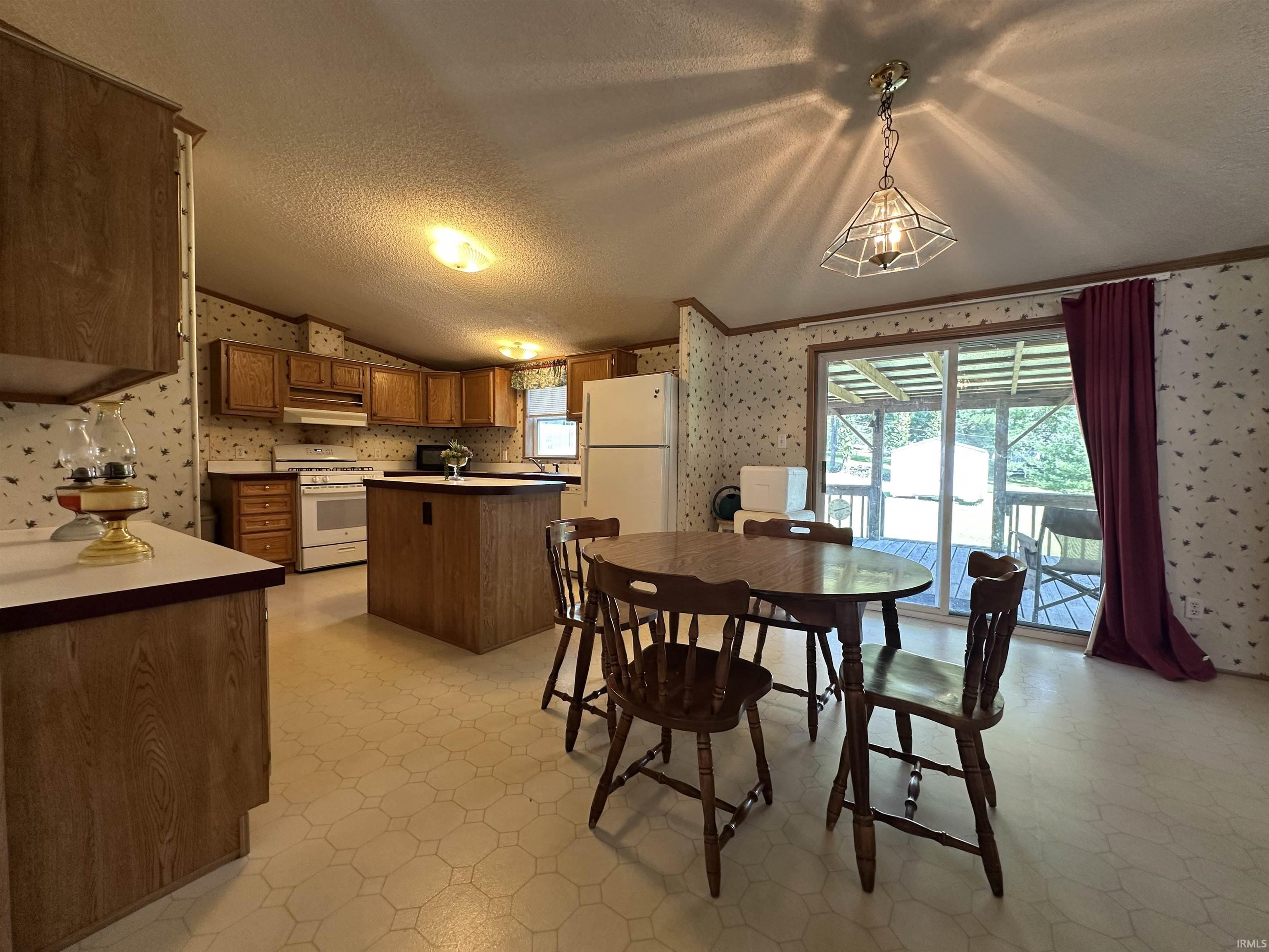 4092 Tunnelton Road Bedford, IN 47421 - Photo 20 of 36 Gallery Image 20