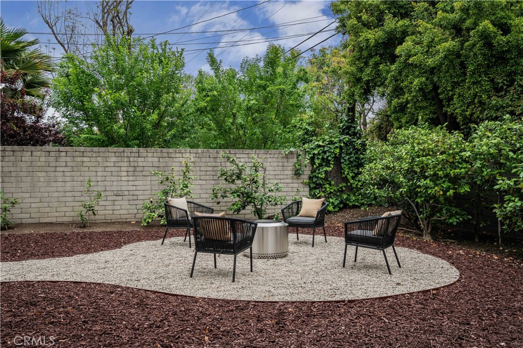 3500 Grayburn Road Pasadena, CA 91107 - Photo 44 of 60 a view of a backyard with furniture