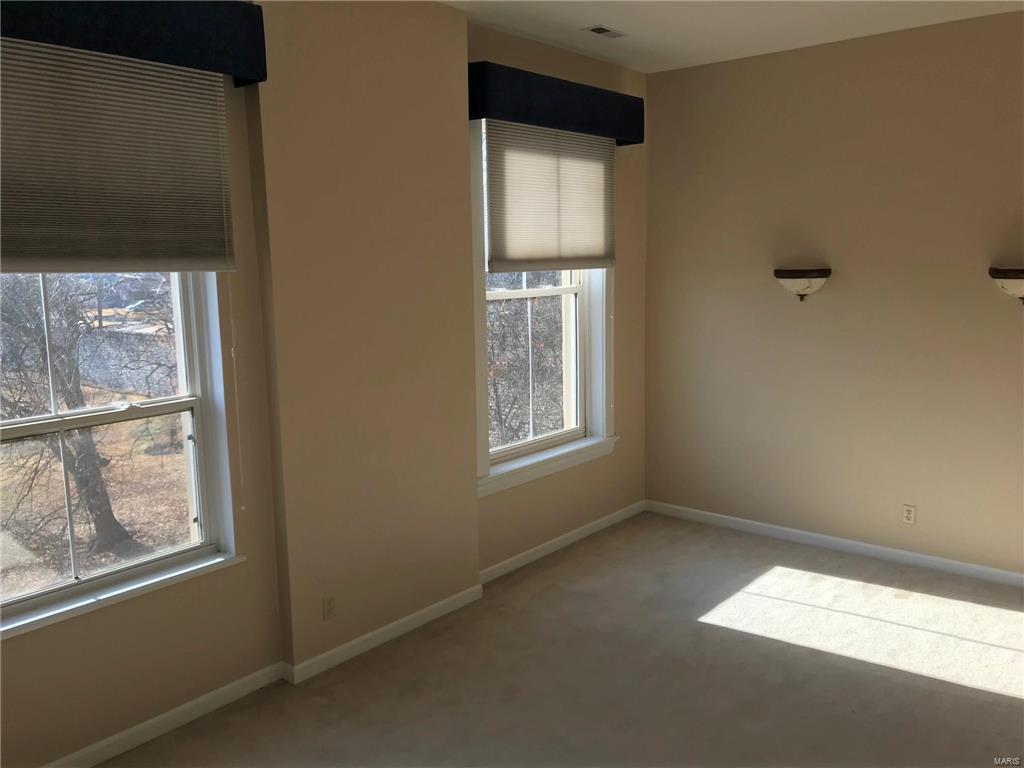 417 Prospect Street, Unit W Alton, IL 62002 - Photo 3 of 8
