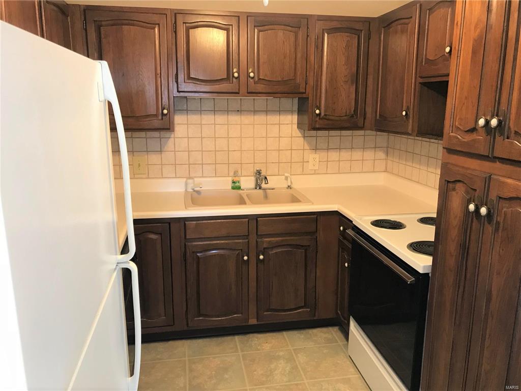 417 Prospect Street, Unit W Alton, IL 62002 - Photo 4 of 8