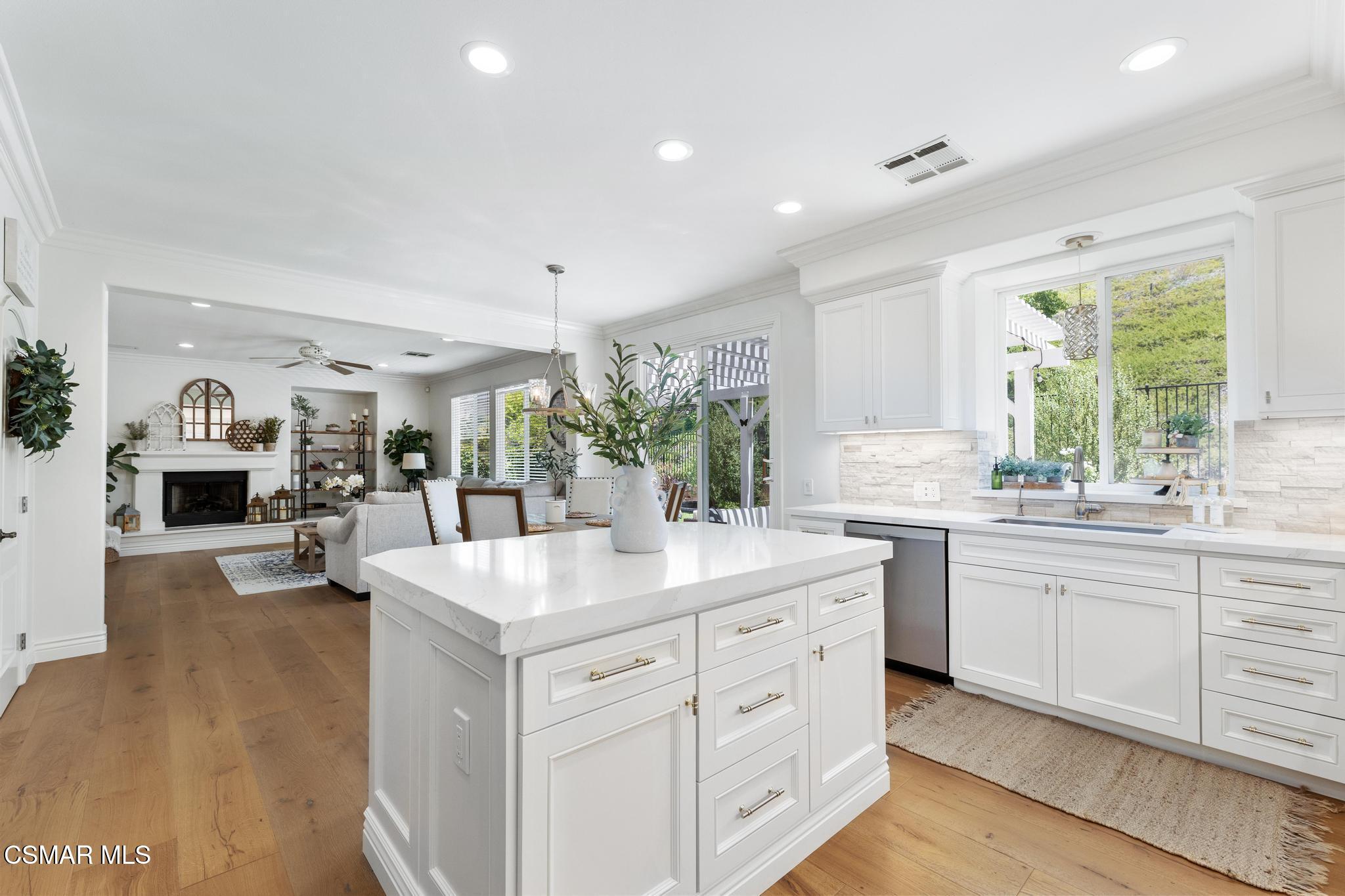3306 Rising Star Avenue Simi Valley, CA 93063 - Photo 31 of 92 Interior Pro Images 3306 Rising Star Ave