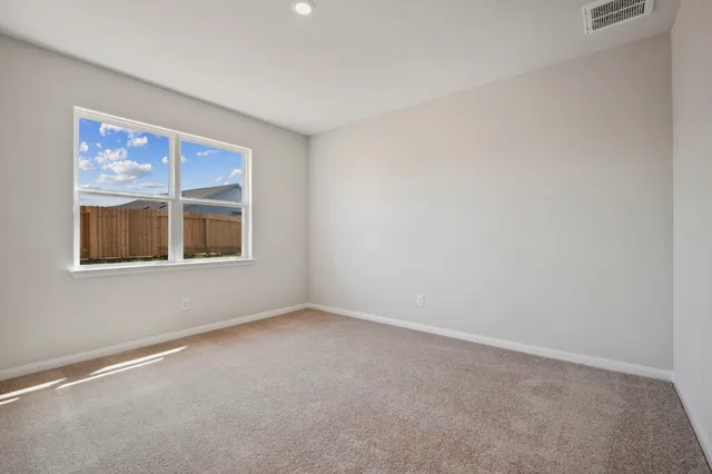 $273,900 | 335 Kingston Way, Waller, TX 77484