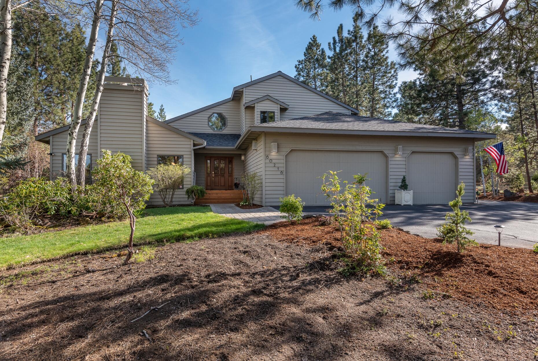 60216 East Ridgeview Drive Bend, OR 97702 - Photo 1 of 53 batch_01 frontRidgeview_Natalie (1)