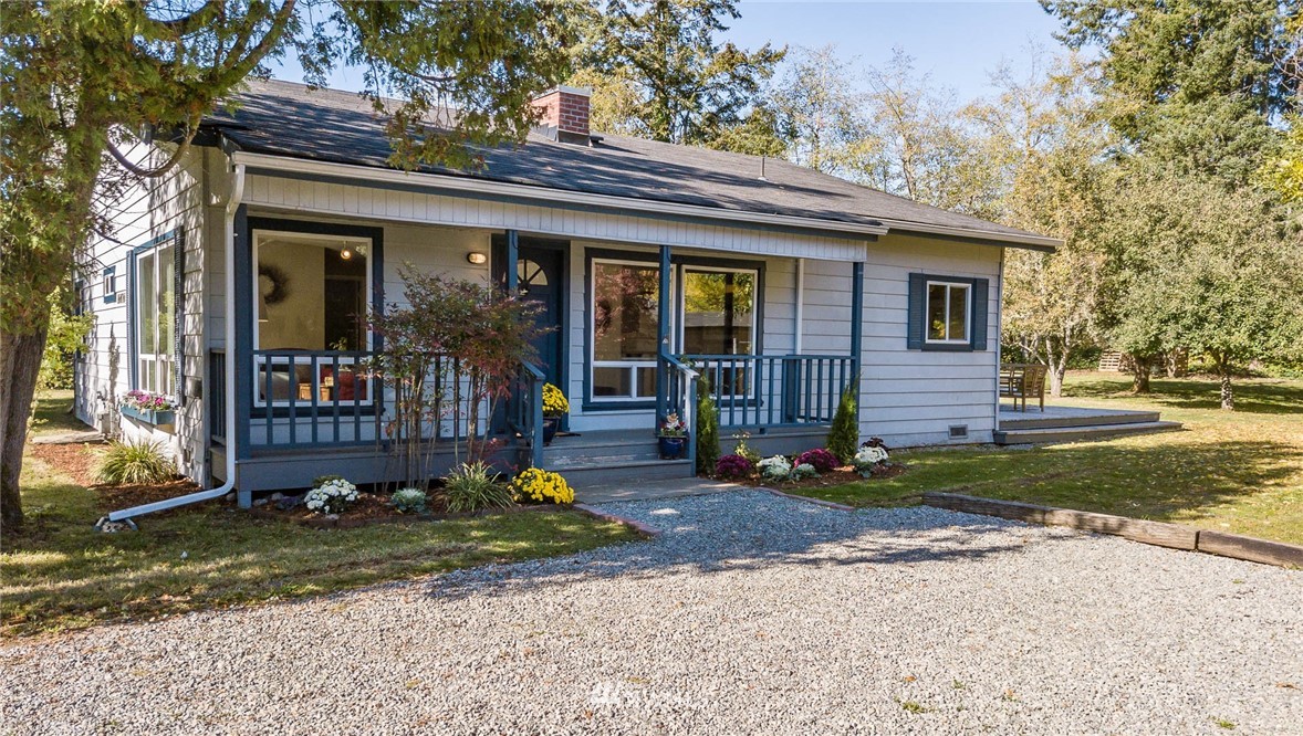 10410 Southwest Bank Road Vashon, WA 98070 - Photo 1 of 21 Gallery Image 1