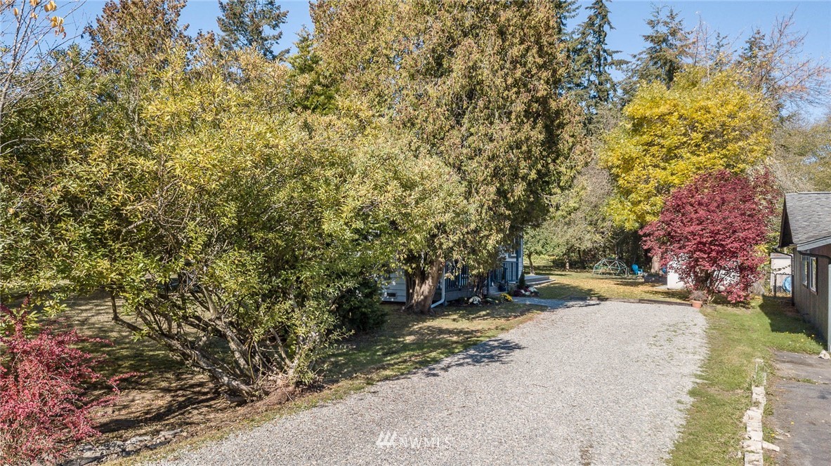 10410 Southwest Bank Road Vashon, WA 98070 - Photo 13 of 21 Gallery Image 13