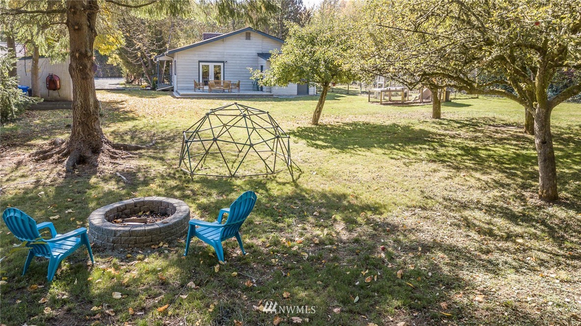 10410 Southwest Bank Road Vashon, WA 98070 - Photo 20 of 21 Gallery Image 20