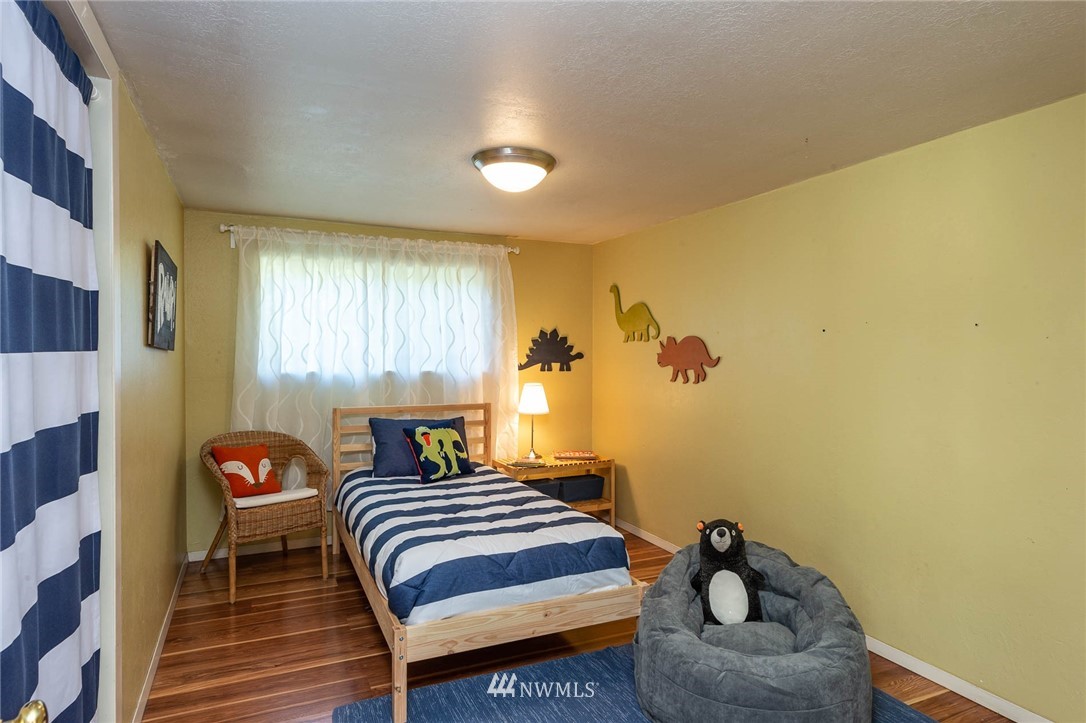10410 Southwest Bank Road Vashon, WA 98070 - Photo 9 of 21 Gallery Image 9