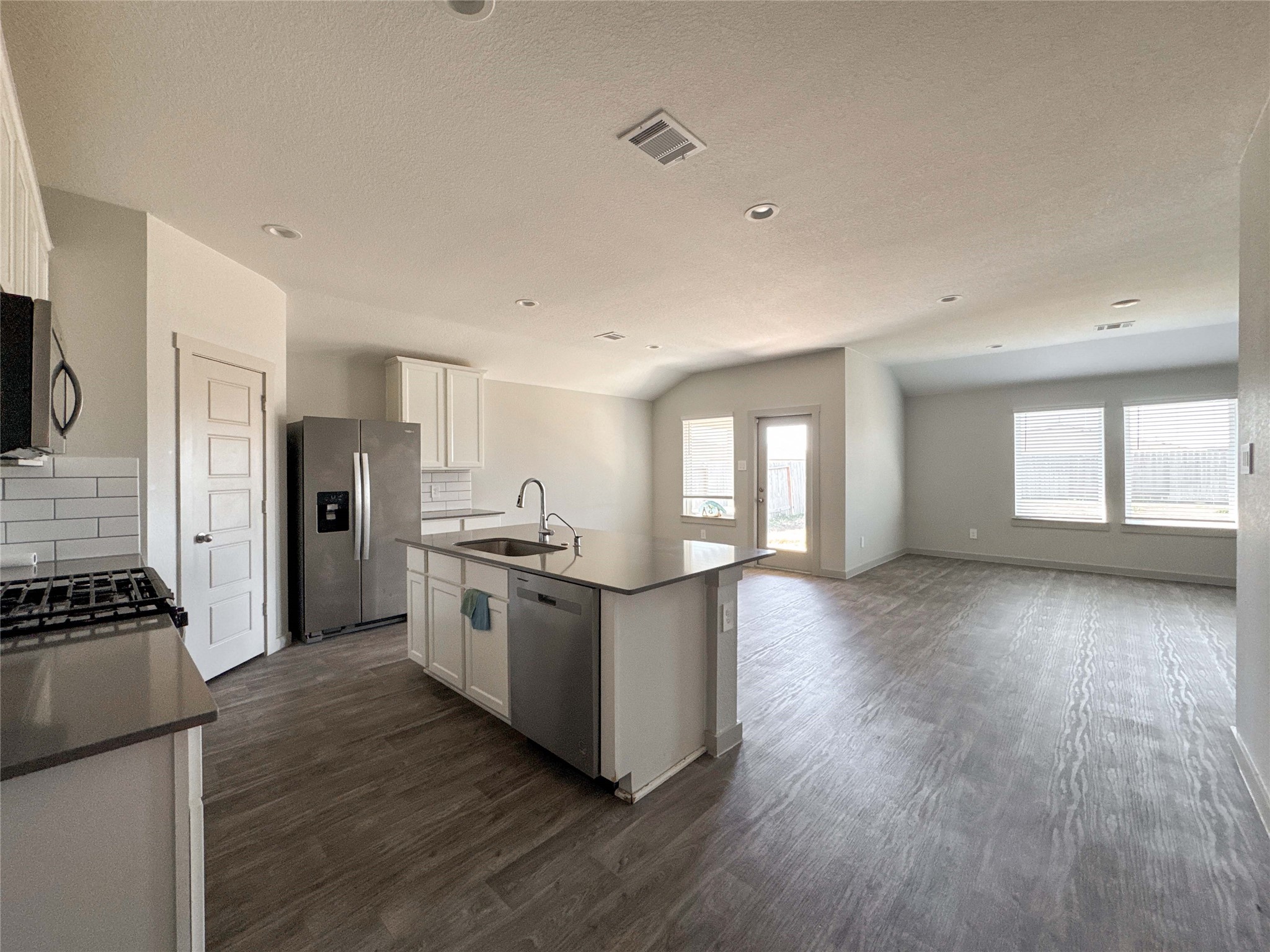 7722 Suffolk Vly Lane Rosharon, TX 77583 - Photo 9 of 30