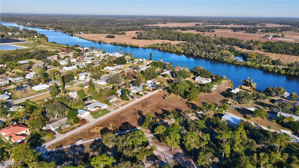 2111 Gardner Court Alva, FL 33920 - Photo 7 of 47 view of city and ocean