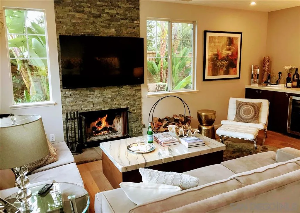 148 Breakwater Road Carlsbad, CA 92011 - Photo 5 of 36 Gallery Image 5