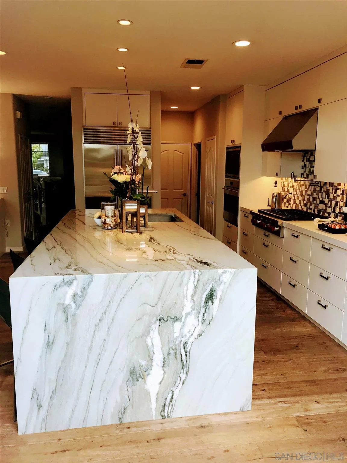 148 Breakwater Road Carlsbad, CA 92011 - Photo 7 of 36 Gallery Image 7