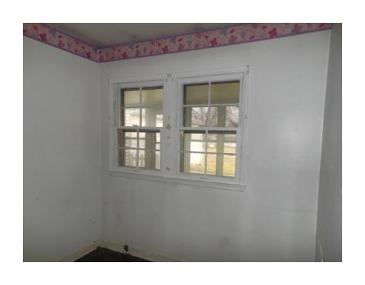 2210 South Hadley Road Springfield, OH 45505 - Photo 8 of 9