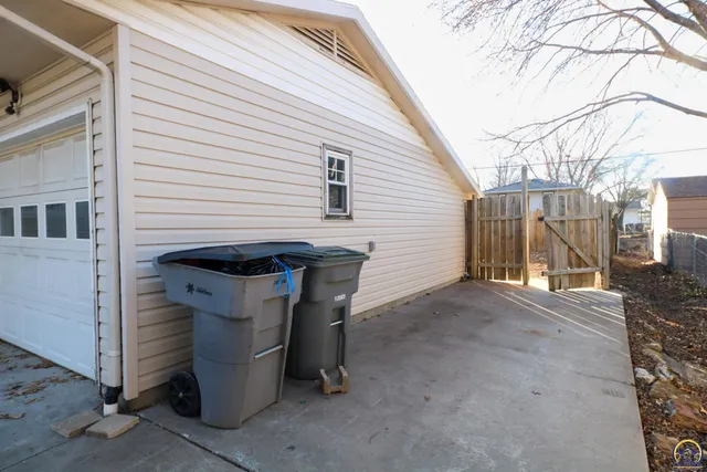 $209,000 | 919 Henry Street, Emporia, KS 66801