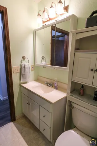 $209,000 | 919 Henry Street, Emporia, KS 66801