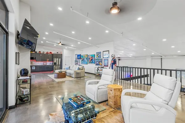 $695,000 | 400 Fast Lane, Unit 9, Anna, TX 75409