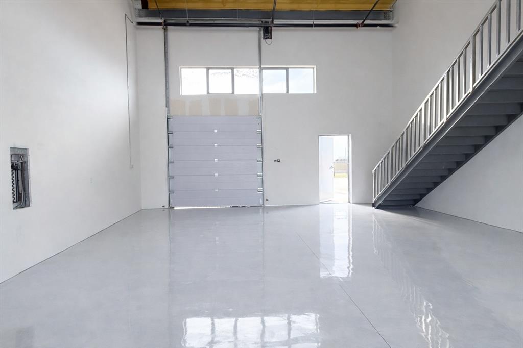 400 Fast Lane, Unit 9 Anna, TX 75409 - Photo 35 of 37 View of garage