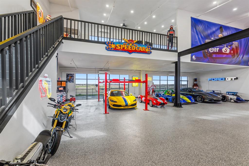 400 Fast Lane, Unit 9 Anna, TX 75409 - Photo 8 of 37 View of garage