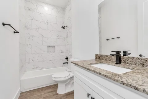 $339,000 | 5617 Savyon Drive, Houston, TX 77091