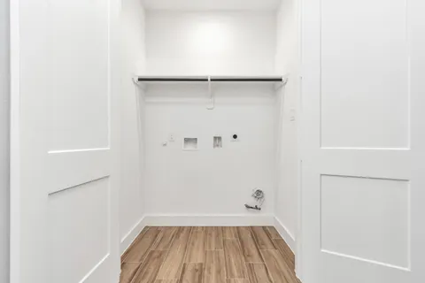 $339,000 | 5617 Savyon Drive, Houston, TX 77091