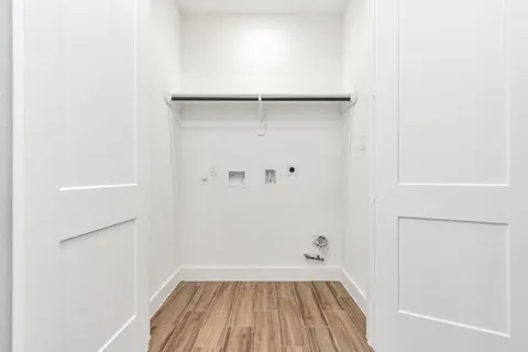 $339,000 | 5617 Savyon Drive, Houston, TX 77091