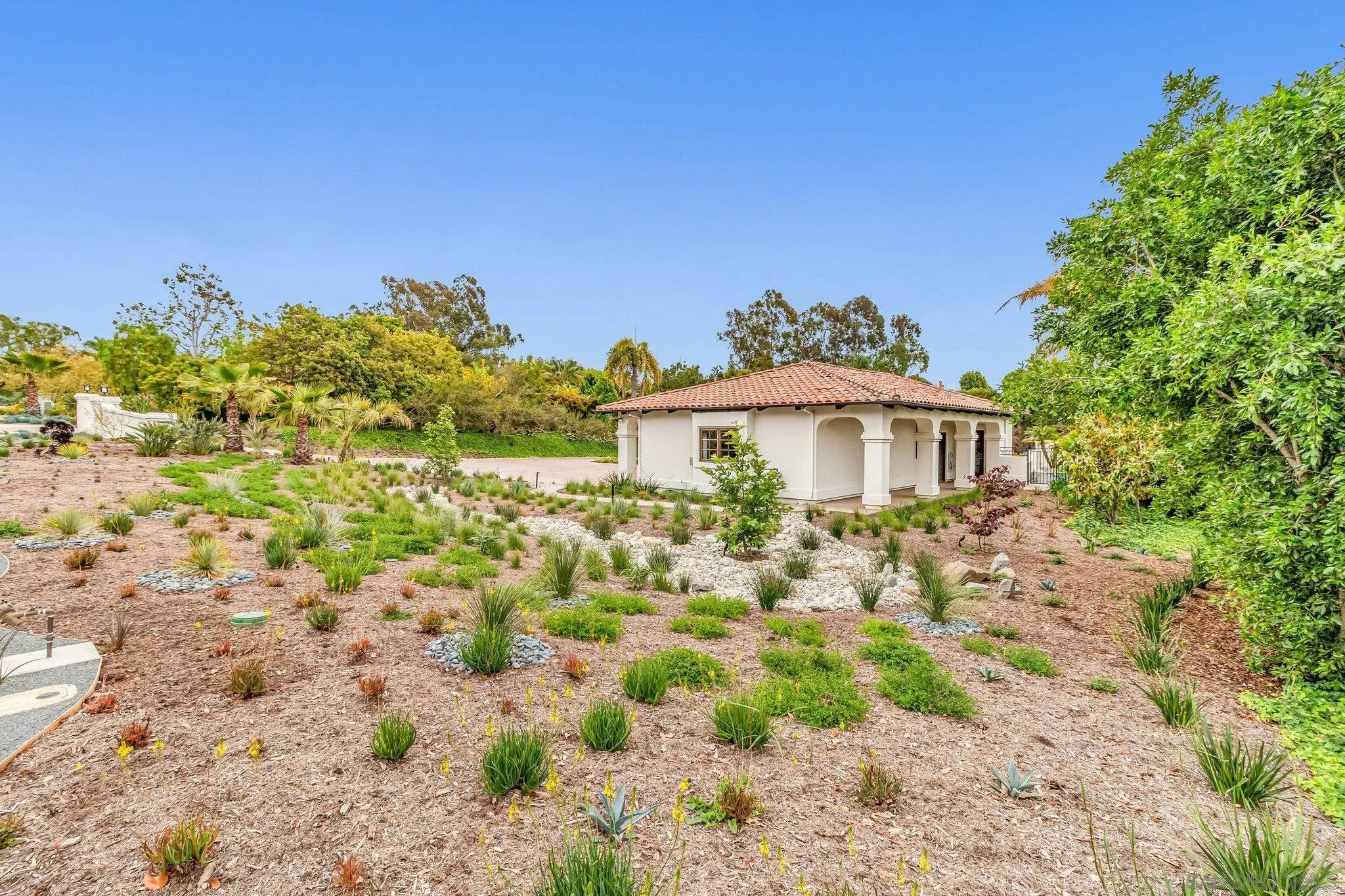 16655 Via Lago Azul Rancho Santa Fe, CA 92067 - Photo 3 of 66 Gallery Image 3