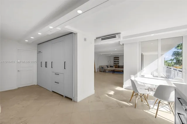 $2,600,000 | 605 Ocean Drive, Unit 2L, Key Biscayne, FL 33149