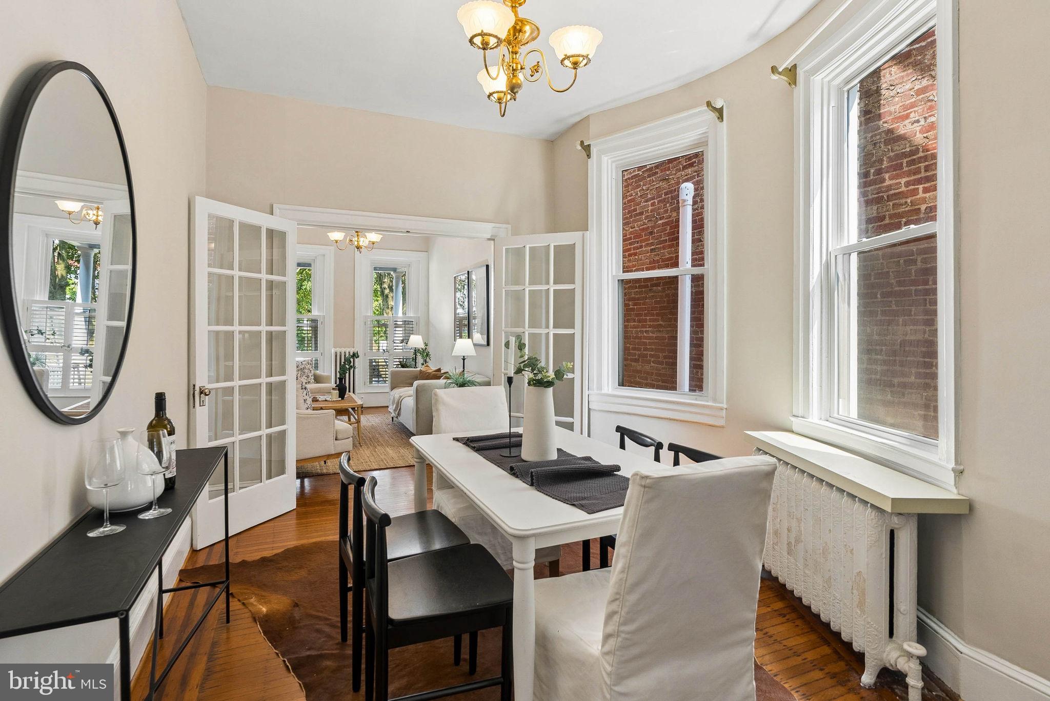 4018 Roland Avenue Baltimore, MD 21211 - Photo 8 of 42