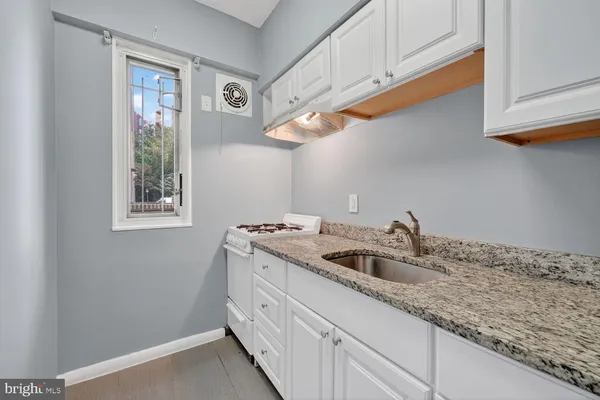 $2,099 | 1727 Massachusetts Avenue Northwest, Unit 119, Washington, DC 20036