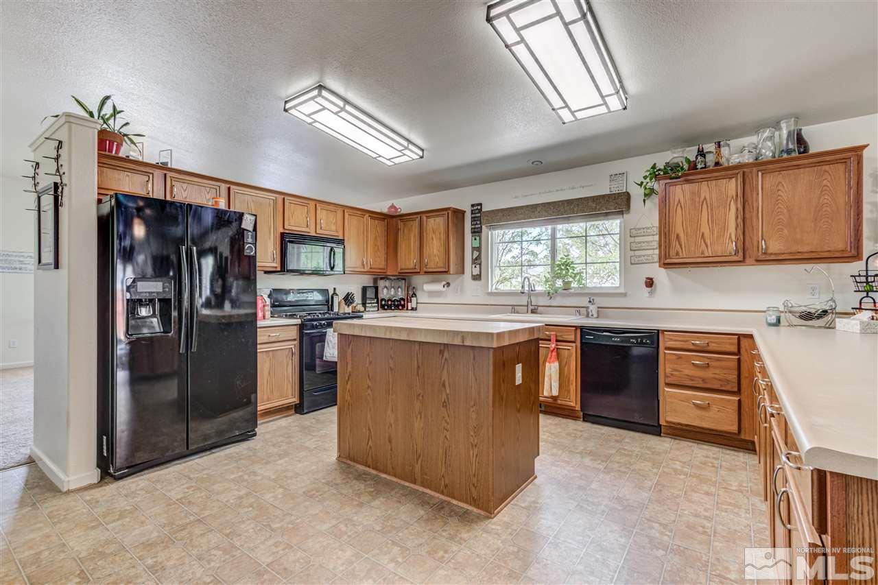 18115 Alexandria Drive Reno, NV 89508 - Photo 9 of 29 Photo 9