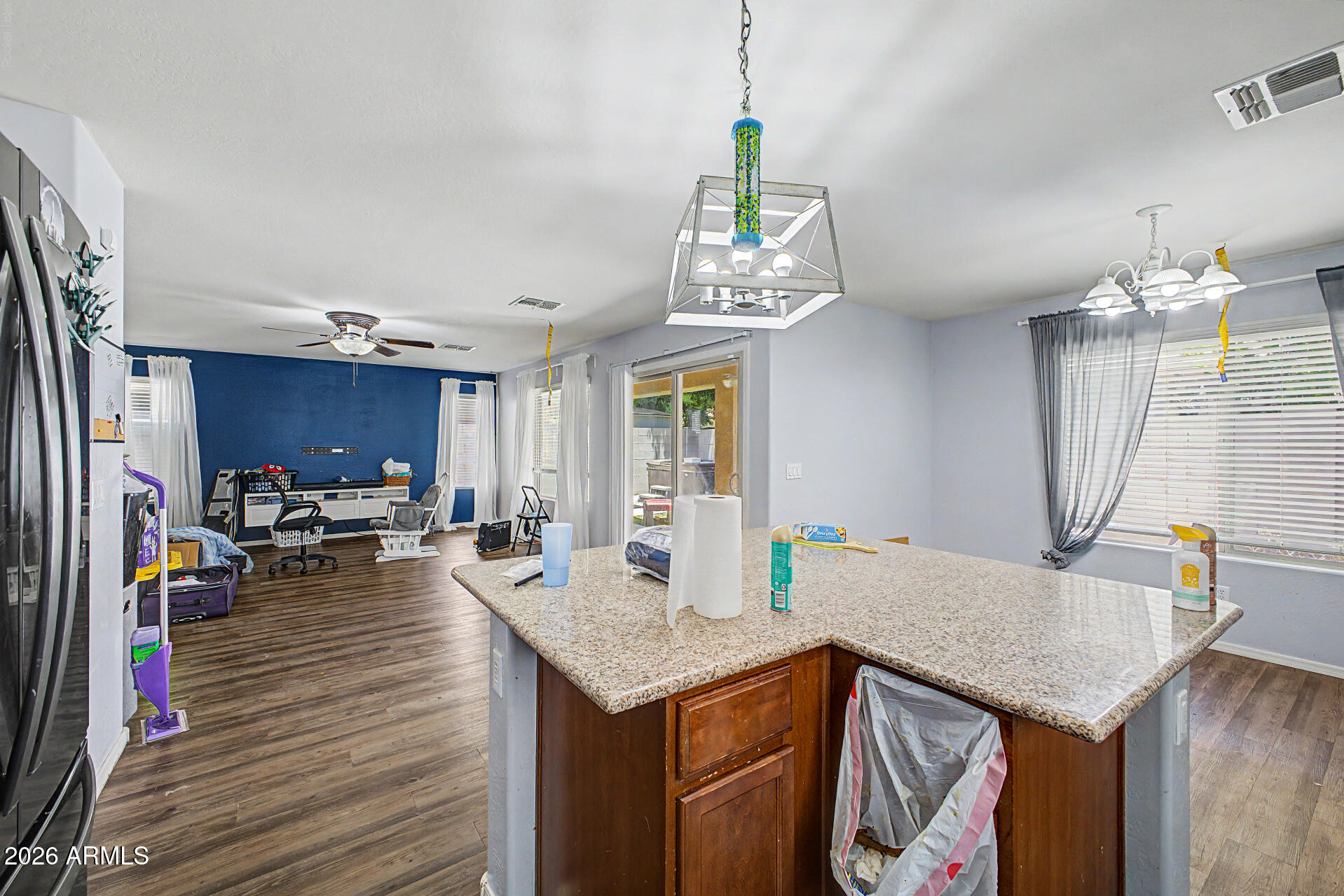 2569 South Chaparral Road Apache Junction, AZ 85119 - Photo 6 of 29