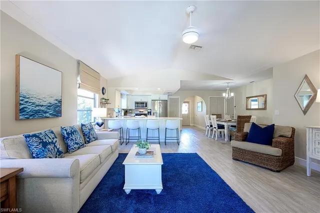 $12,000 | 672 100th Avenue North, Naples, FL 34108