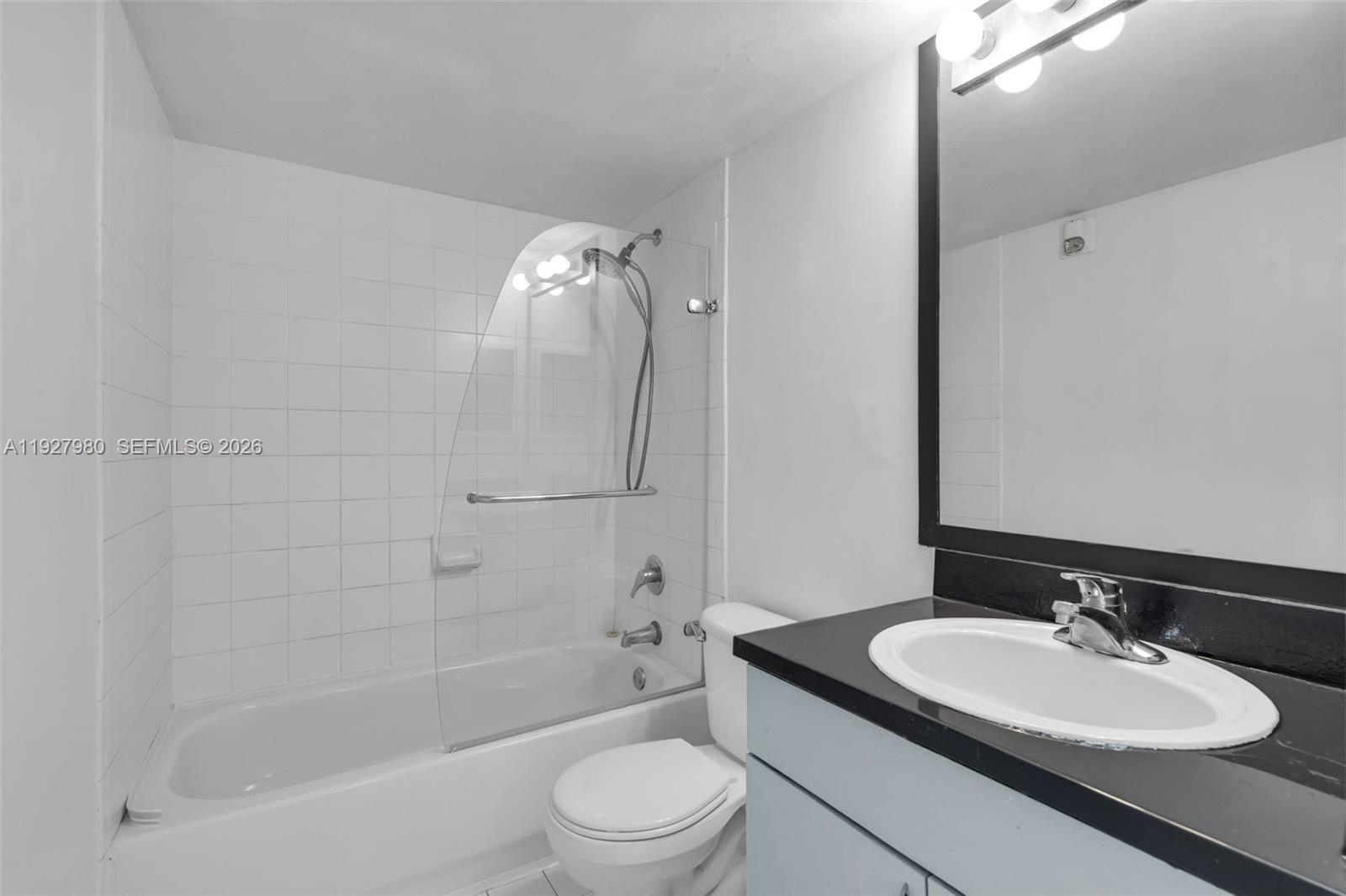 1401 Bay Road, Unit 405 Miami Beach, FL 33139 - Photo 15 of 25