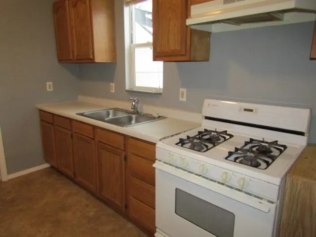 $675 | 1307 North 17th Street, Superior, WI 54880