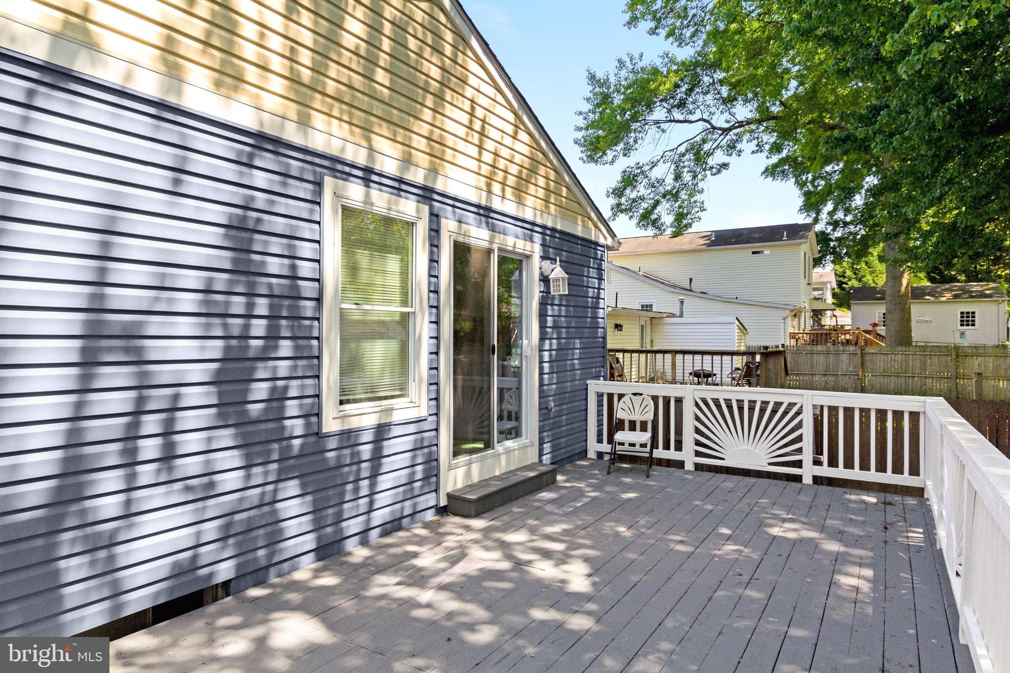 1604 Oldtown Road Edgewater, MD 21037 - Photo 42 of 47 Back Deck